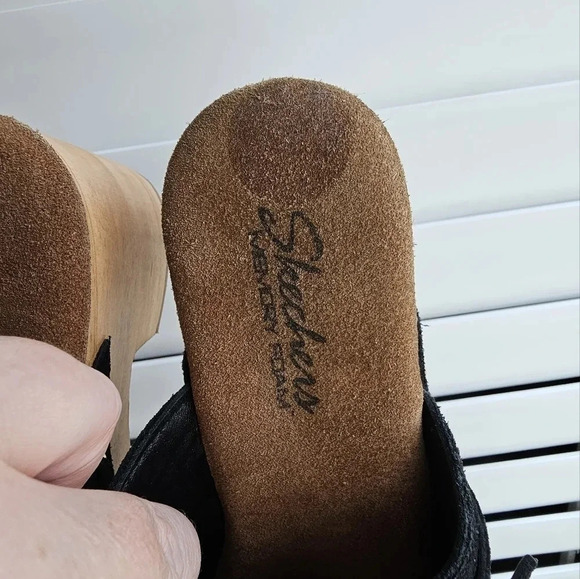 Skechers Memory Foam Sabo Sandals Black Suede Wooden Clogs Mules Size 7 - Picture 6 of 8